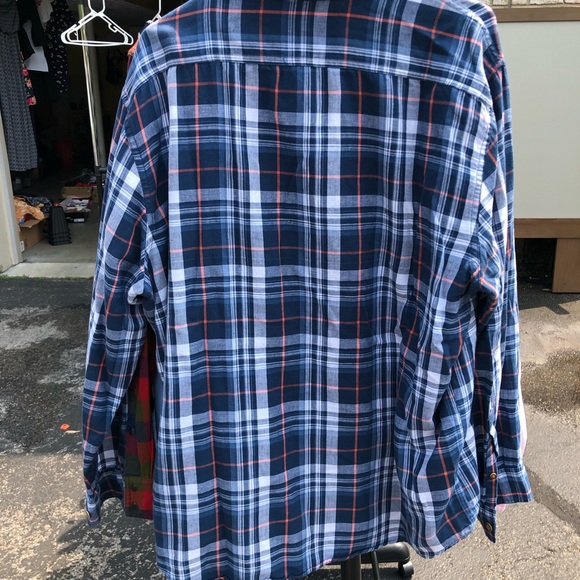 Plaid button down shirts - Picture 2 of 4